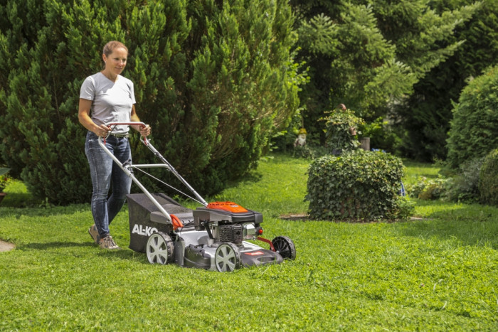 Газонокосилка бензиновая AL-KO Easy 5.10 SP-S  113796