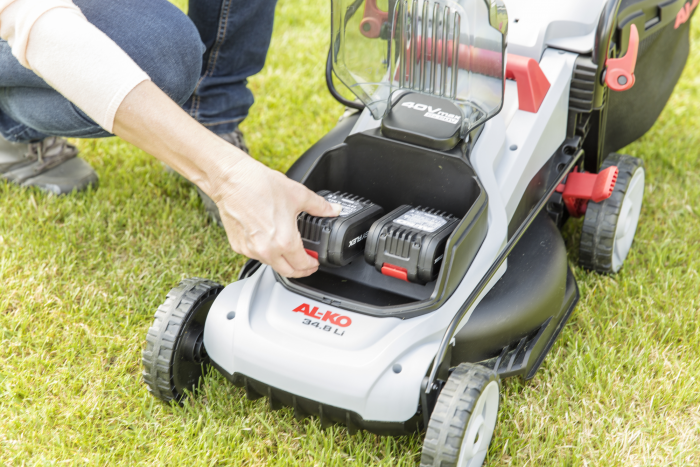 Аккумуляторная газонокосилка AL-KO Easy Flex, 18v, 34.8 см Li, в комплекте с 2 аккумуляторами и ЗУ 